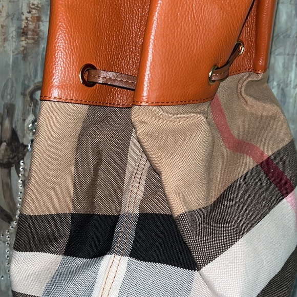 🏴󠁧󠁢󠁥󠁮󠁧󠁿👄🏴󠁧󠁢󠁥󠁮󠁧󠁿• ⚫️👅⚫️ BURBERRY x  Check Vibes ⚫️👅⚫️ - Picture 16 of 16